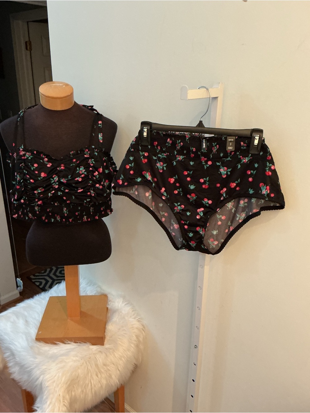 Torrid Curve Cherry Print Bralette & Hipster Panty Set – Size 3 – NWT - Picture 2 of 16
